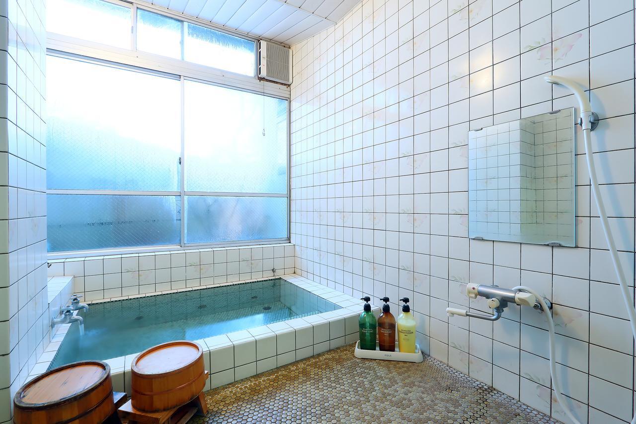 Hotel Sansuiso Yamanakako Buitenkant foto