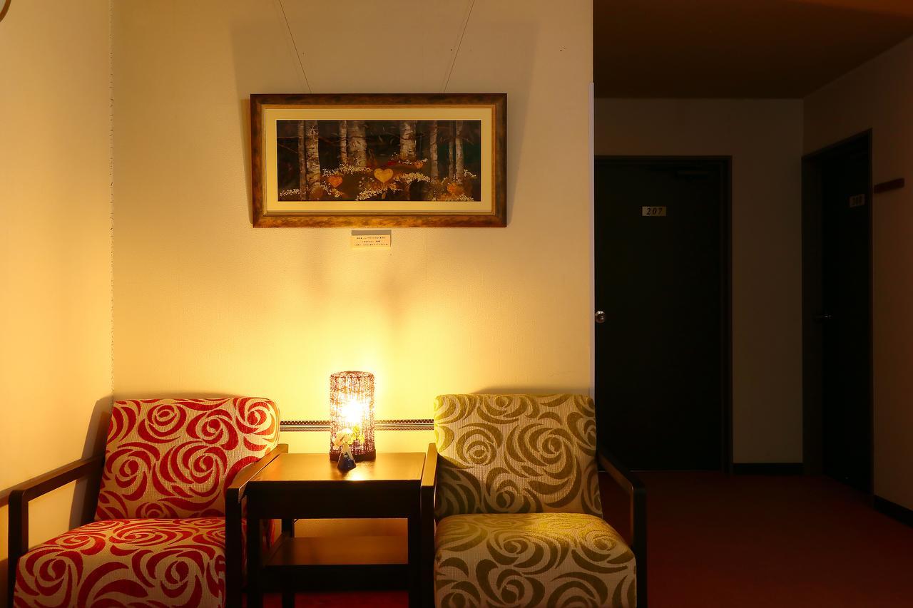 Hotel Sansuiso Yamanakako Buitenkant foto