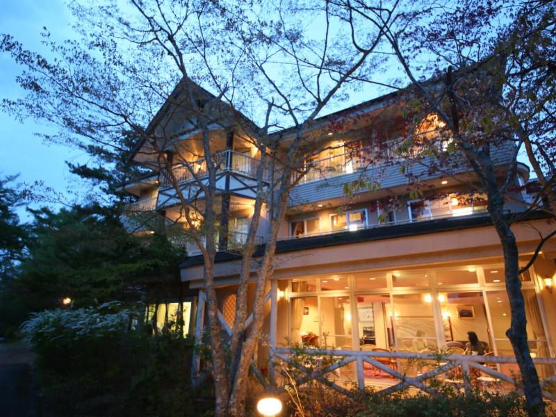 Hotel Sansuiso Yamanakako Buitenkant foto